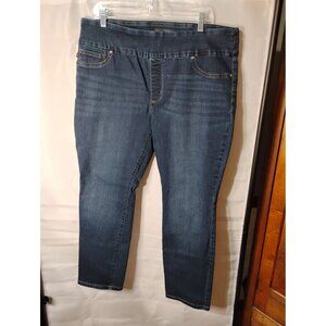 LEE slim leg jeans pull on style 18Short cotton spandex blend